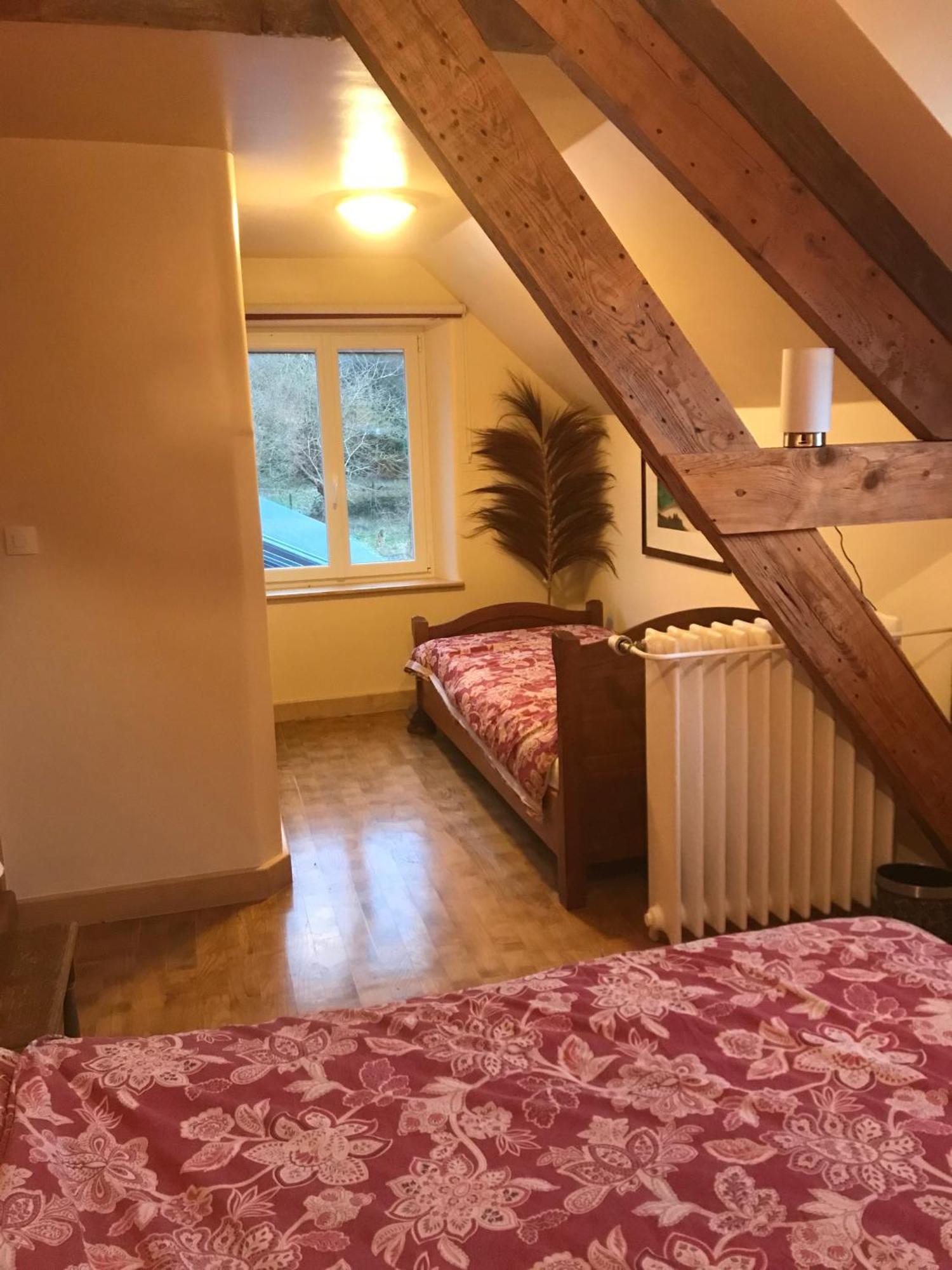 La Nesliere Chambres D'Hotes Bio Saint-Symphorien-des-Monts Exteriör bild