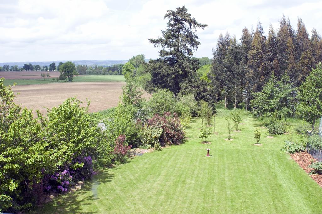 La Nesliere Chambres D'Hotes Bio Saint-Symphorien-des-Monts Exteriör bild